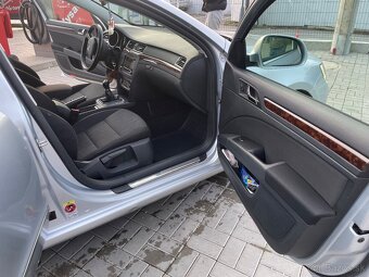 Predám Škoda Superb 1.8 TSI, 4x4 Elegance - 12