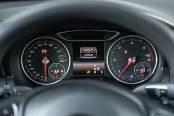 Mercedes-Benz A180d facelift TOP stav - 12