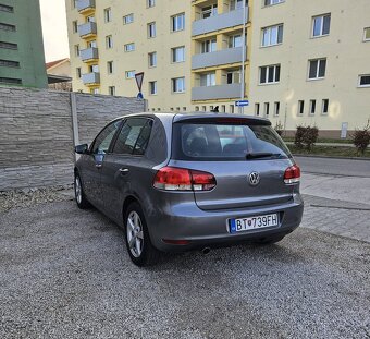 Volkswagen Golf 1.6TDI 77kW - nafta - 12