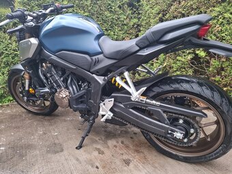 Honda CB650R - 12