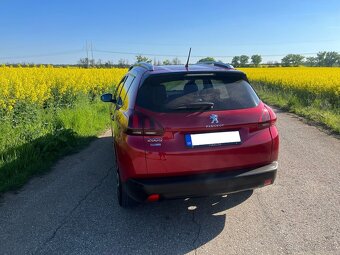 Peugeot 2008 PURETECH STYLE - 12
