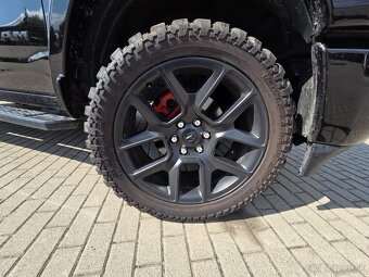 DODGE RAM LARAMIE 5.7 HEMI 4X4 HARMAN PANORAMA - 12