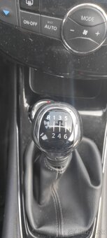 Nissan Pulsar  1,2 i benzín 6 rýchlostný - 12