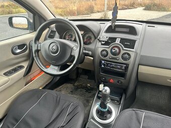 Renault megane ll 1.6 K4M sedan - 12