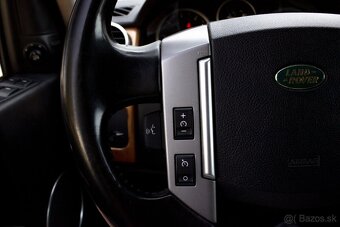 Land Rover Discovery   HSE + Convenience Pack - 12