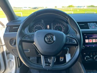 Škoda Octavia Combi 2.0 TDI RS DSG - 12