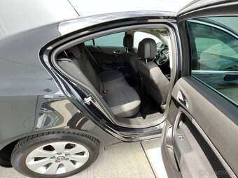 Opel Insignia - 12