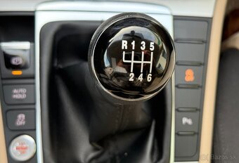 Volkswagen Passat CC 2.0 TDI BlueMotion - 12