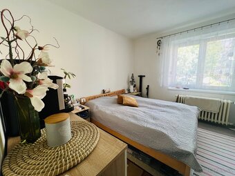 Na predaj pekný 3 izbový byt po rekonšt.aj so zariadením BR - 12