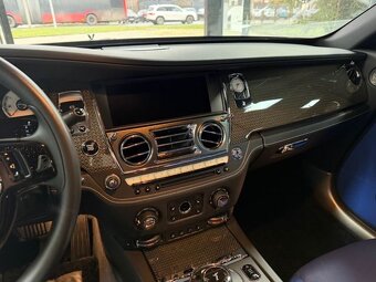 Rolls-Royce Wraith Black Badge-Mansory - 12