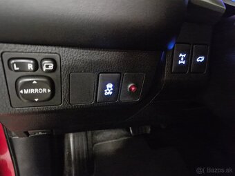 Toyota Rav4 2,0 111kW CVT Automat 4x4 AWD Style Koža - 12