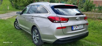 Hyundai i30 1.4 T- GDi Family - 12