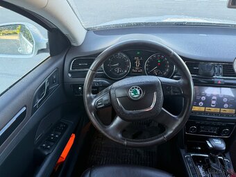 Škoda Superb kombi 2.0tsi dsg - 12