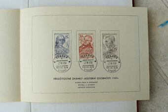 Známky 14 albumov - 12