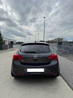 Opel ASTRA-J, 1,4 benzín, 2010 - 12