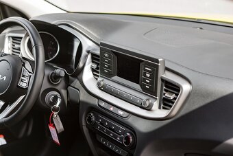 Kia Ceed 1.0T-GDi 74kW M6 Silver 02/2022 - 12
