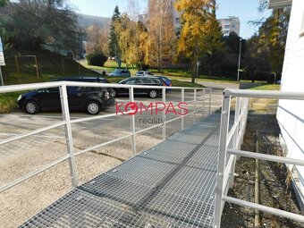 2-IZB. BYT S LODŽIOU PO REKONŠTRUKCII A KOMPLETNE ZARIADENÝ - 12