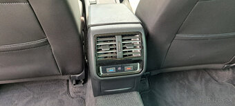 Volkswagen Passat Variant 2.0 TDI BMT R-Line Highline - 12