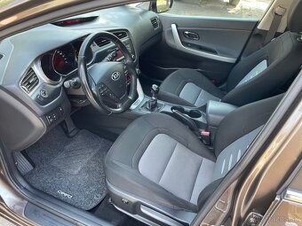KIA Ceed 1.6 GDI - 12