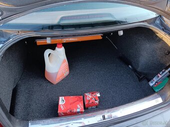 Predám auto Škoda Superb - 12