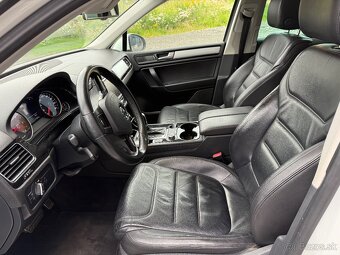VW Touareg 3.0 tdi R line 2013 - 12