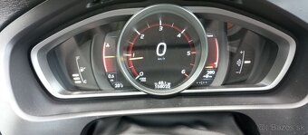 VOLVO V40 D2 ECO KINETIC - 12