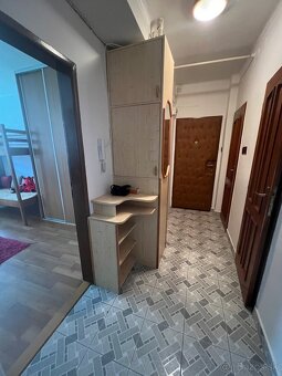 Na predaj 3 izbový byt v Brezne 71m2,centrum,park, - 12