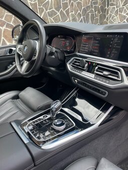 BMW X7 XDrive M50i - 12