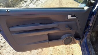 Volkswagen Fox 1,2 HTP 40kw - ABS - 12