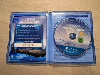 PS4 slim 500GB, 2 ovládače, 4 hry - 12