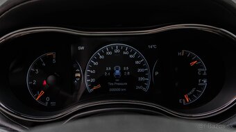 Jeep Grand Cherokee 3.0L V6 CRD Limited S-Model - 12