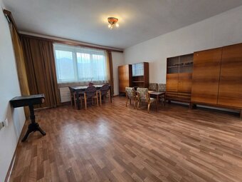 Veľký rodinný dom - Hrachovište - 12