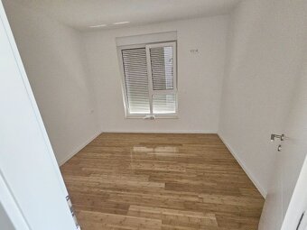 Trojizbový apartmán s výhľadom na more, Novalja / Chorvátsko - 12