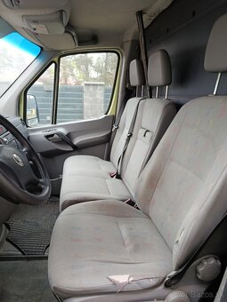 Volkswagen Crafter 2.5 - 12