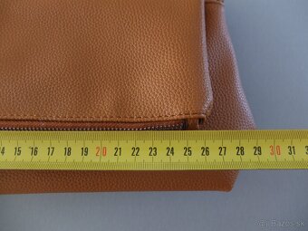 Kožená kabelka Nová - 12