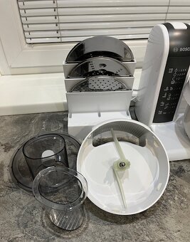 Bosch mum 4855/08 kuchynský robot 600w - 12