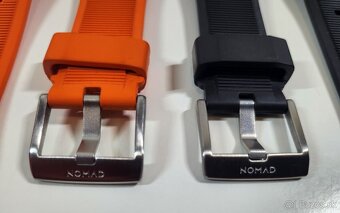 Apple Watch Ultra 2 Natural Titanium Milanese Loop - 12