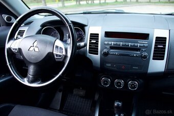 Outlander 2.2 D, 4x4,199 800 km, 7.miestne - 12