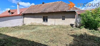 Ponúkame  na predaj menší rodinný dom v obci Žemberovce - 12
