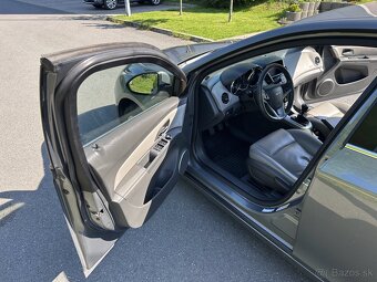 Chevrolet cruze - 12