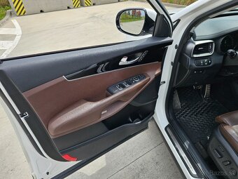 Kia Sorento 2.2 CRDi AWD Platinum  77 250 km - 12