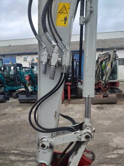 TAKEUCHI TB260 - 5800KG - 12