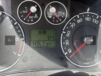 Ford fiesta - 12
