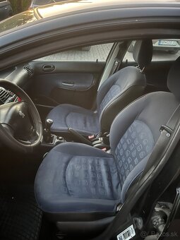 Peugeot 206 . 1,1 benzín/ 44KW 2005 - 12