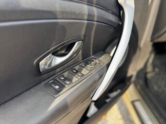 RENAULT FLUENCE 1.6 - 12