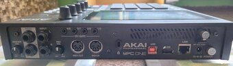 Akai MPC One- Stav:Ako nový + Samsung PRO+ 256GB SD karta - 12