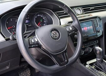 Volkswagen Passat 2,0TDi DSG ELEGANCE ČR 110 kw - 12