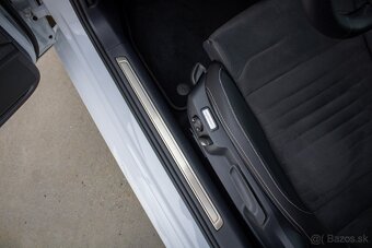 Volkswagen Passat Variant 1.4 TSI PHEV GTE , záruka 08/2026 - 12