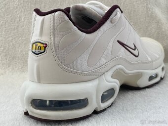 Nike Air Max Plus Premium - 12