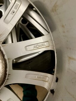 Škoda original R17 zimne gumy - 12